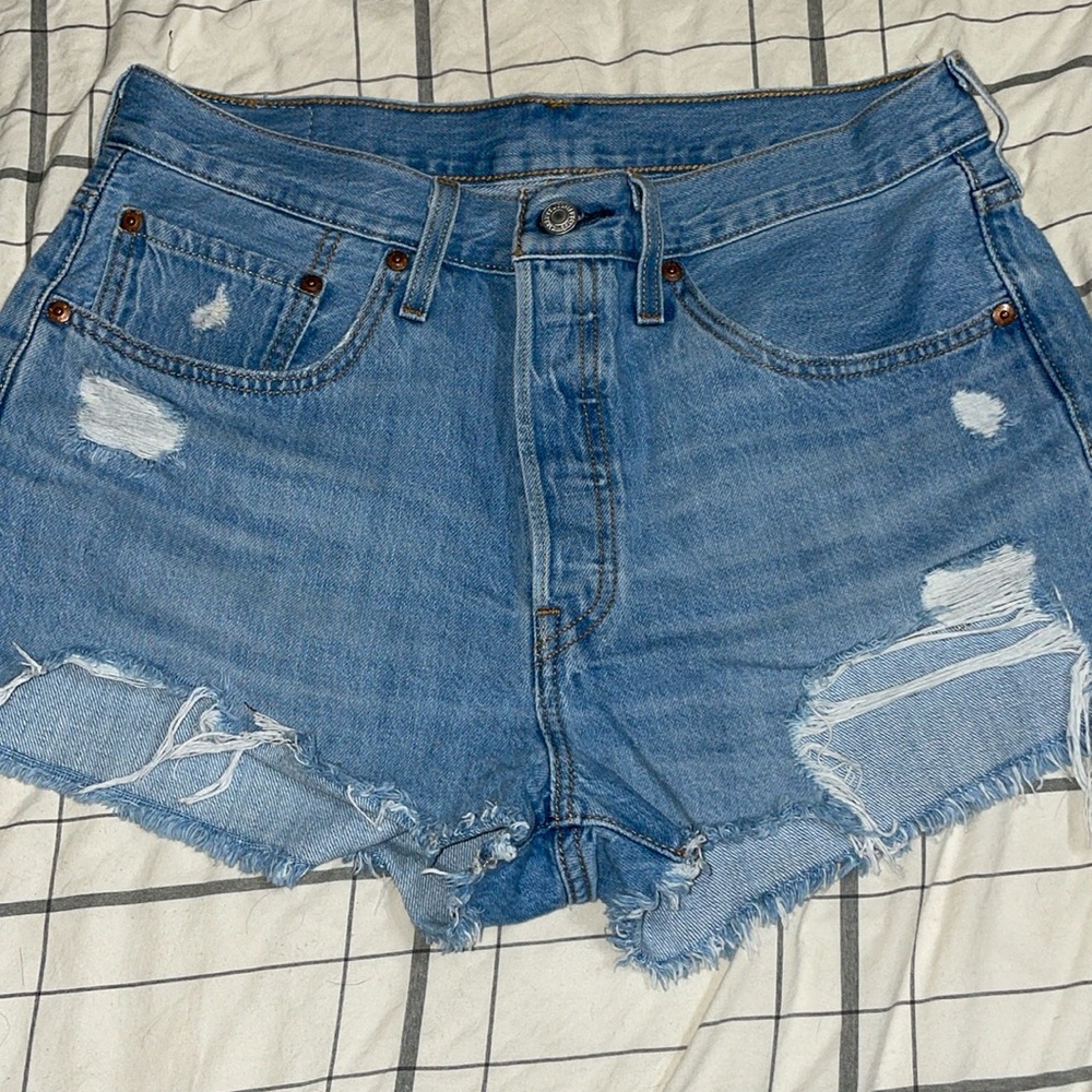 Levi’s denim shorts size 30